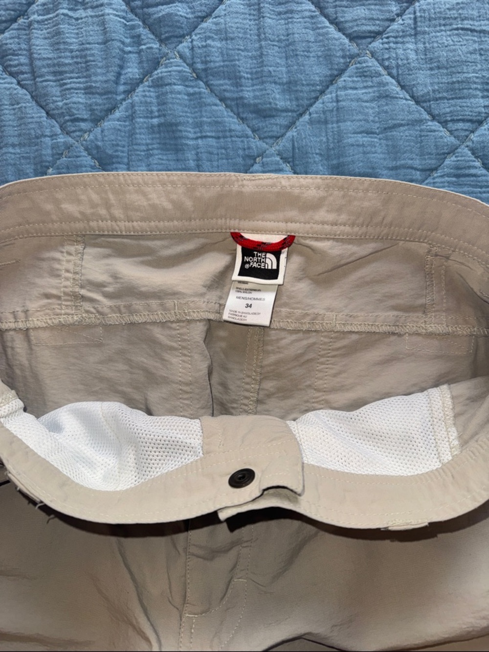 The North Face Men’s Light Beige Flat Front Shorts. Size 34 - Picture 4 of 4